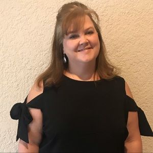 Meet your Posher, Angi